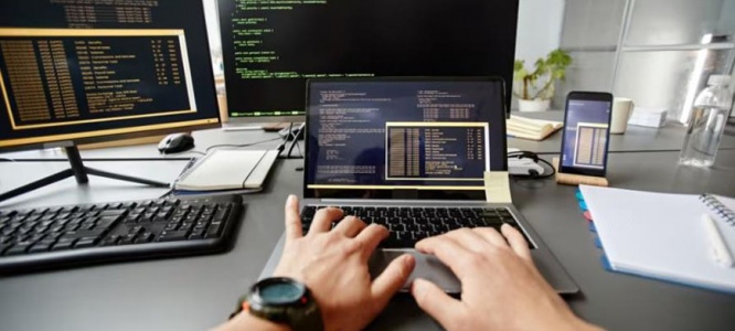 为什么选择成都外包网站建设公司