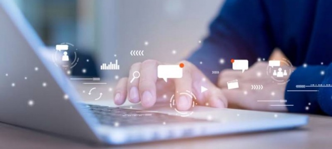 成都外贸网站建设新引擎:多语言定制,助力企业扬帆出海